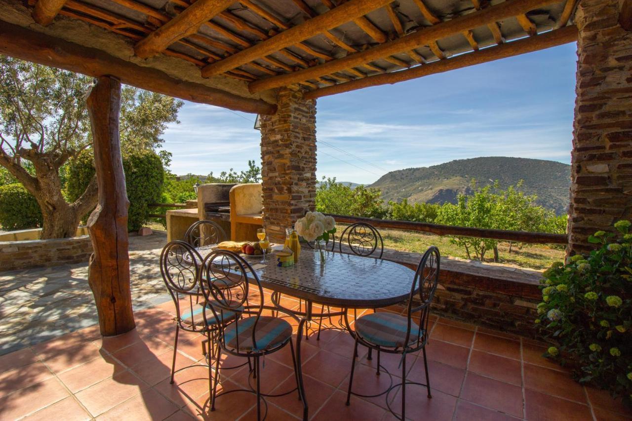 Cortijo La Loma De La Alpujarra Pitres Exterior foto